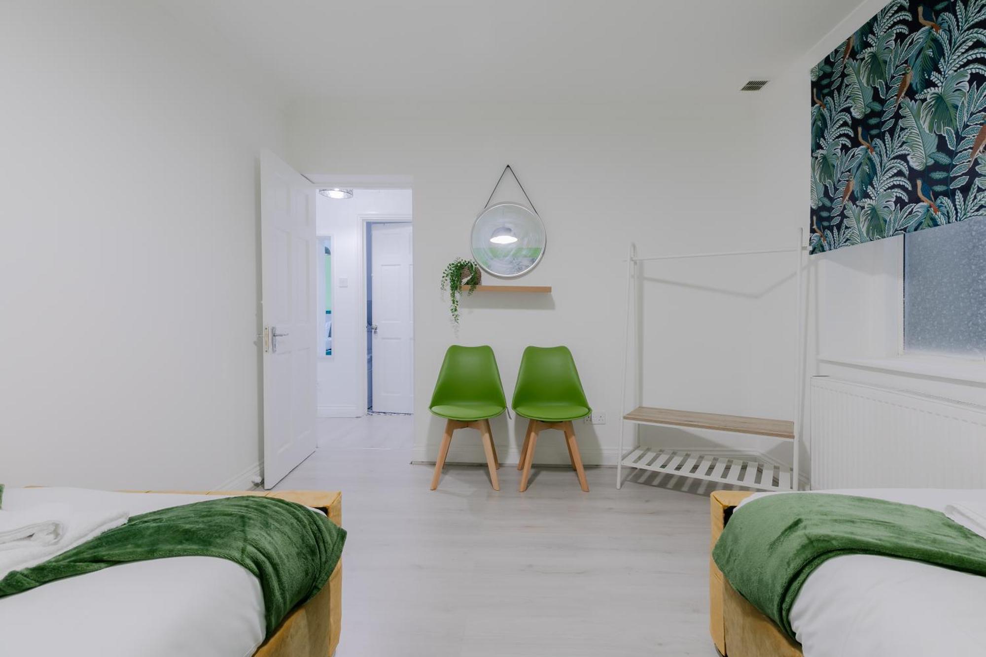 5Br House, Free Parking Offa12, Contractor, Big Families, Relocation Villa Redbridge kerület Kültér fotó